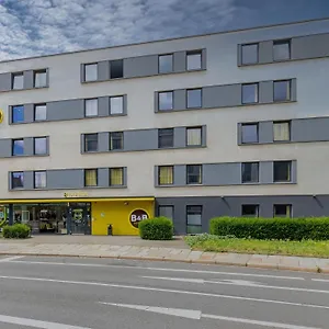 Hotel Dresden-messe, Dresden